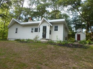 27 Carters Bridge Rd, Plymouth, MA 02360
