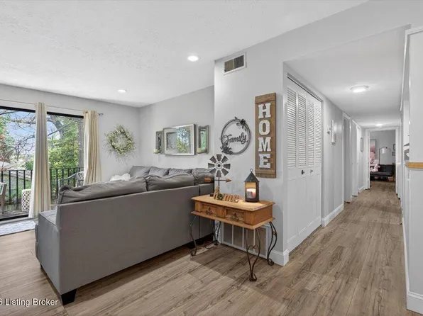 7074 Wildwood Cir APT 165, Louisville, KY 40291