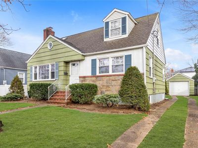 205 E Dover Street, Valley Stream, NY, 11580