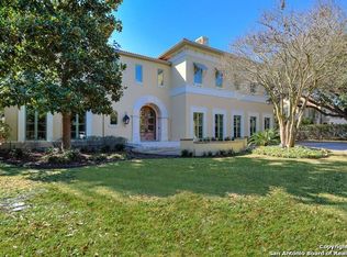 374 Terrell Rd, Terrell Hills, TX 78209