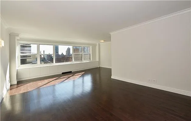 Sold by R New York | media 1