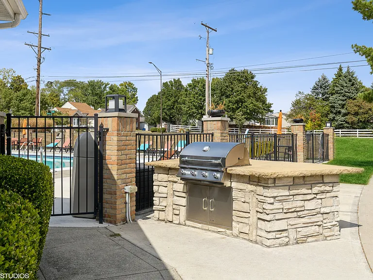 Springburne at Polaris Apartments — Photo 6