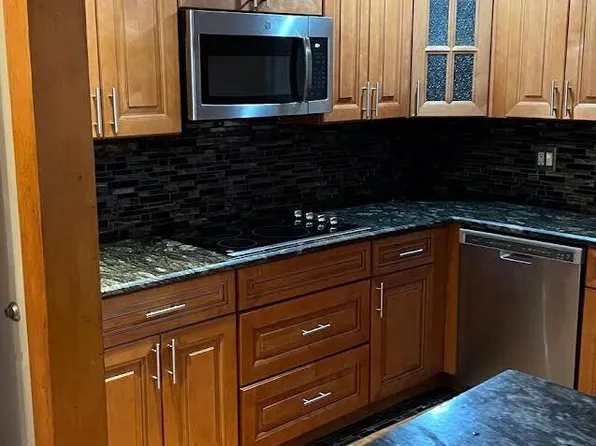 379 SW 34th Ter, Deerfield Beach, FL 33442