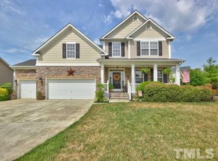 109 Leafy Holly Dr, Holly Springs, NC 27540