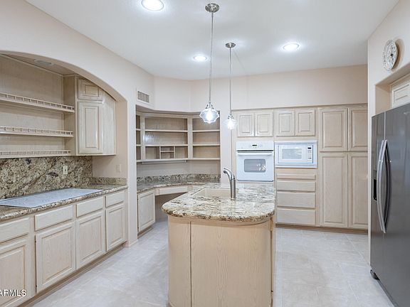 3rd image of 14405 W YUKON Drive