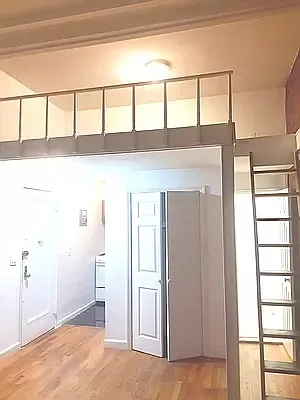 Rented by Brown Harris Stevens | media 7