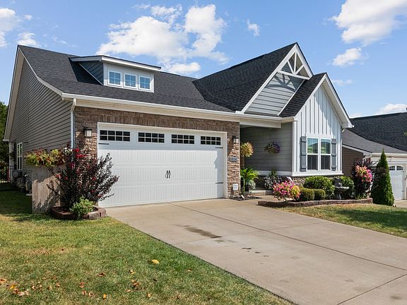 2nd image of 1014 Carnation Dr