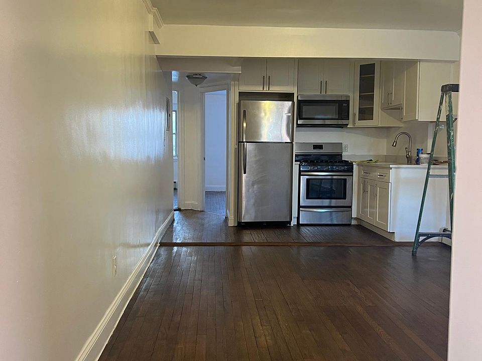 1st image of 1537 Beach Ave #1