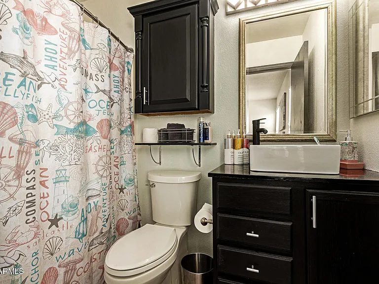 3032 W Red Fox Rd — Photo 18