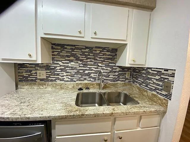1100 Augusta Dr #46 — Photo 34