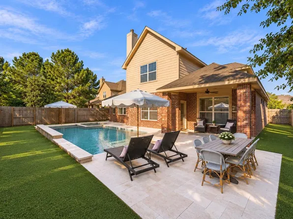 134 Meadow Landing Dr, Conroe, TX 77384