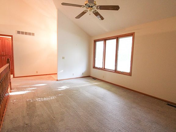 2nd image of 1417 Austin Cir