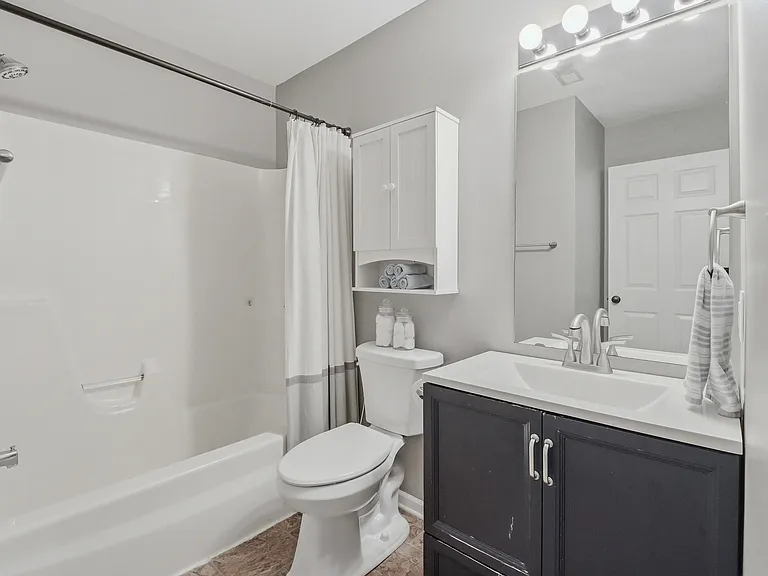 209 Norwich Dr — Photo 18