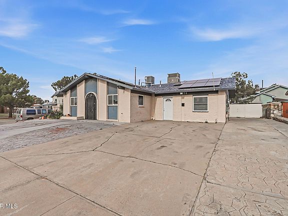 2nd image of 2624 Lake Victoria Dr #B