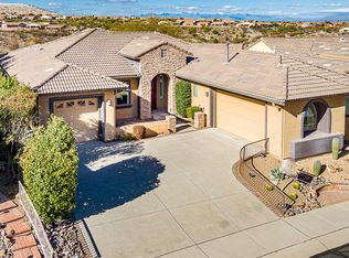 2118 W Cactus Run Dr, Green Valley, AZ 85622