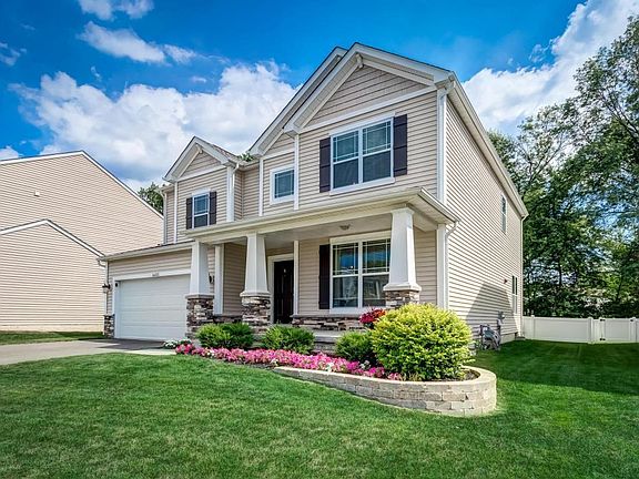 3rd image of Shady Blossom Ln