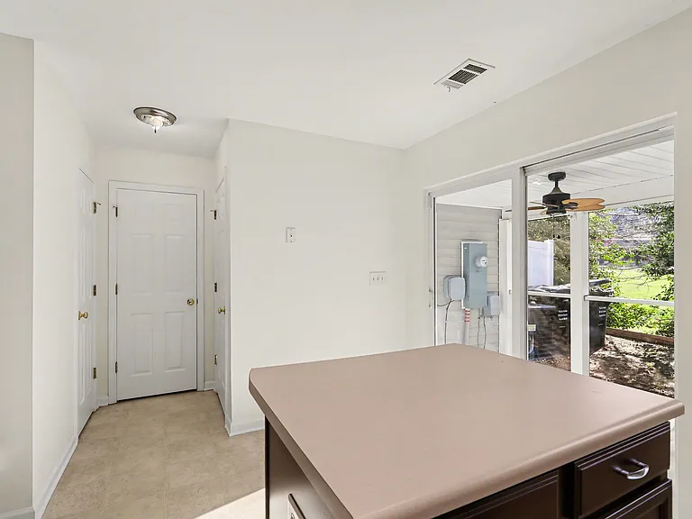 2515 Brackley Pl NW — Photo 7