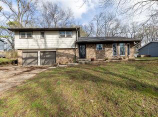 1716 N Rayview Dr, Fayetteville, AR 72703