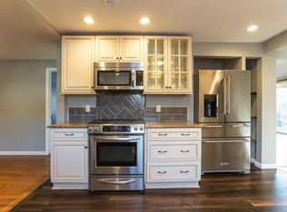 126 Ramapo Valley Rd, Mahwah, NJ 07430