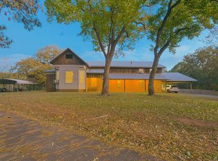 352 Gingerbread Ln, Chireno, TX 75937