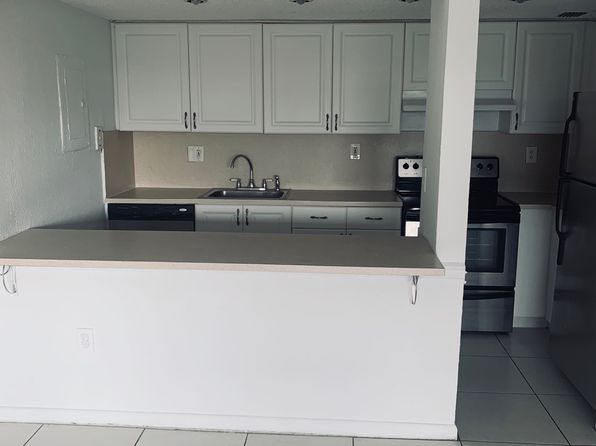17500 NW 68th Ave APT D3002