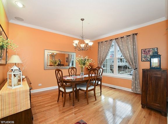 5th image of 306 Broadmoor Ln