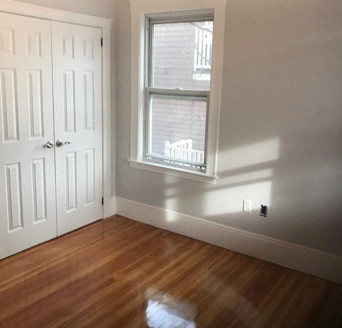 4 bed, $4,200 — Photo 2