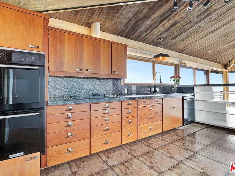 26636 Latigo Shore Dr — Photo 11