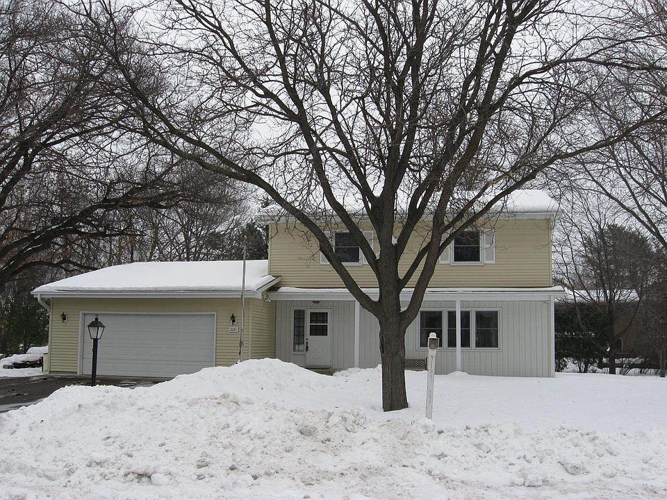 2nd image of 2221 Cape Cod Pl