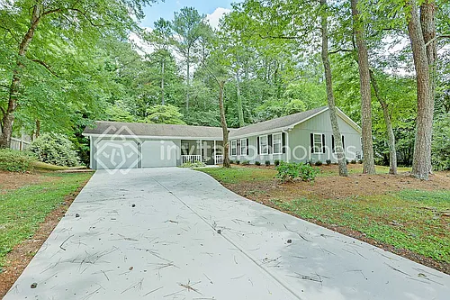 5065 Shannon Way SW Photo 1
