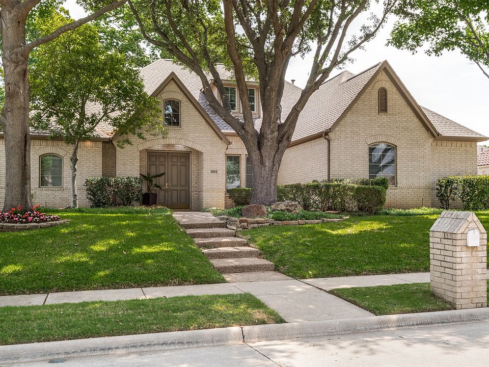 1st image of 2804 Crooked Stick Dr