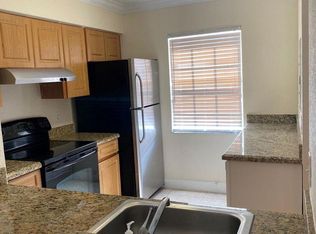 1105 Lake Shore Dr APT 203, Lake Park, FL 33403