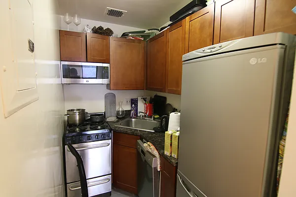 Rented by Guidance Realty Corp. | media 24