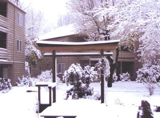 4604 SW Dickinson St #4, Portland, OR 97219