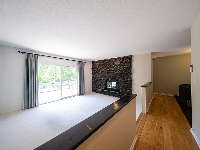 469 Reflection Rd — Photo 4