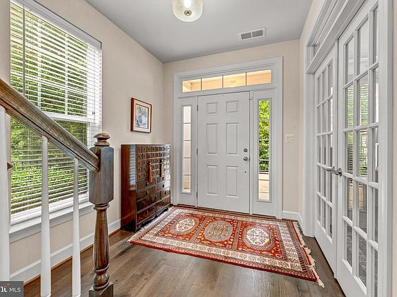 4th image of 5951 Clapton Ct