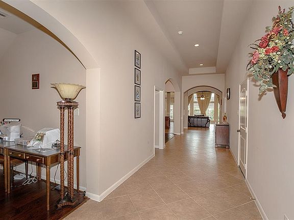 5th image of 2807 Waterfall Cove Court