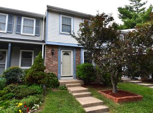 1630 Purple Sage Dr, Reston, VA 20194