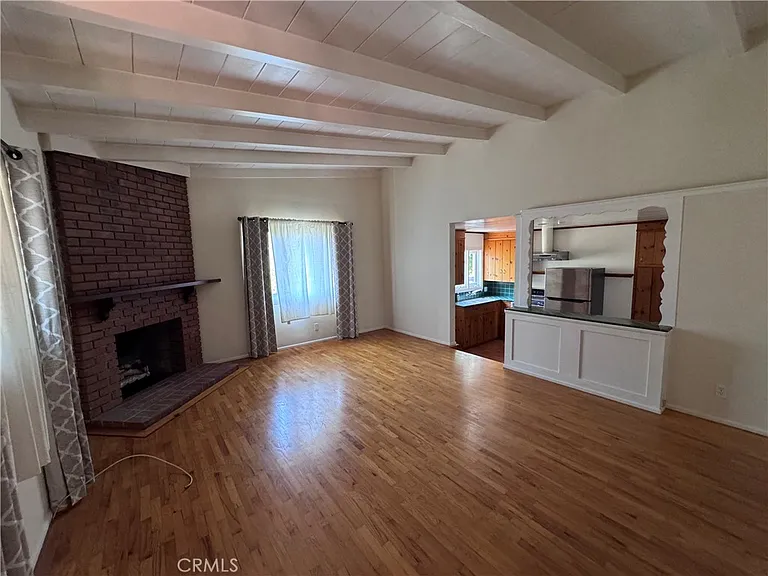 1821 Glenneyre St — Photo 10