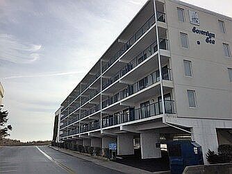 2nd image of 9 37th St Unit 106