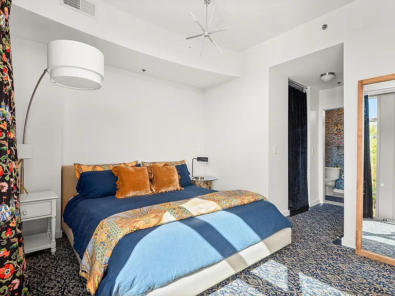 1920 Adelicia St #305 — Photo 18