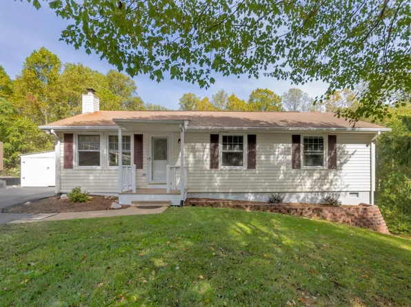 322 Mohican Trl, Ruckersville, VA 22968