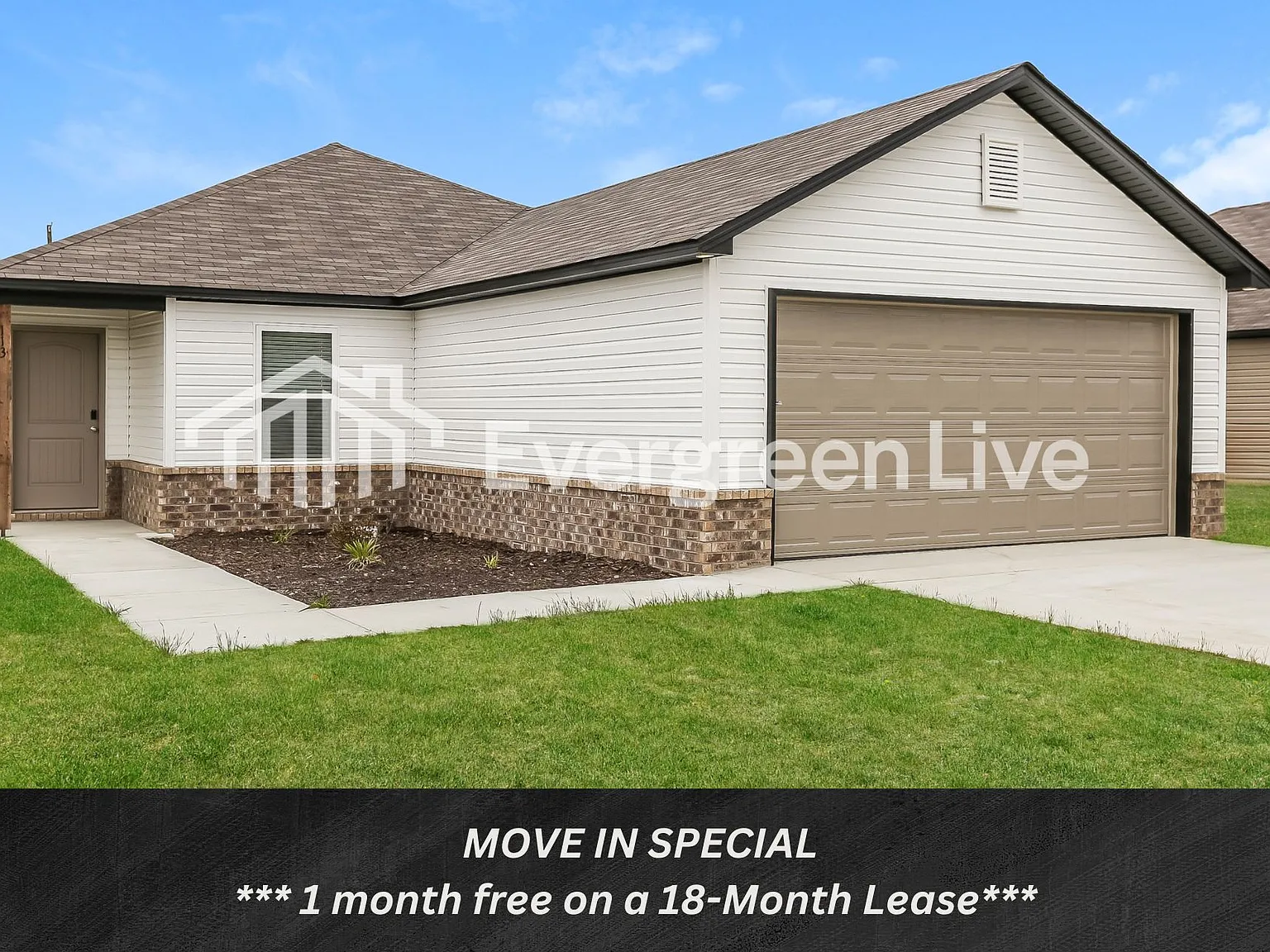 4 bed, 2.0 bath, 1496 sqft, $1,270 — Photo 1