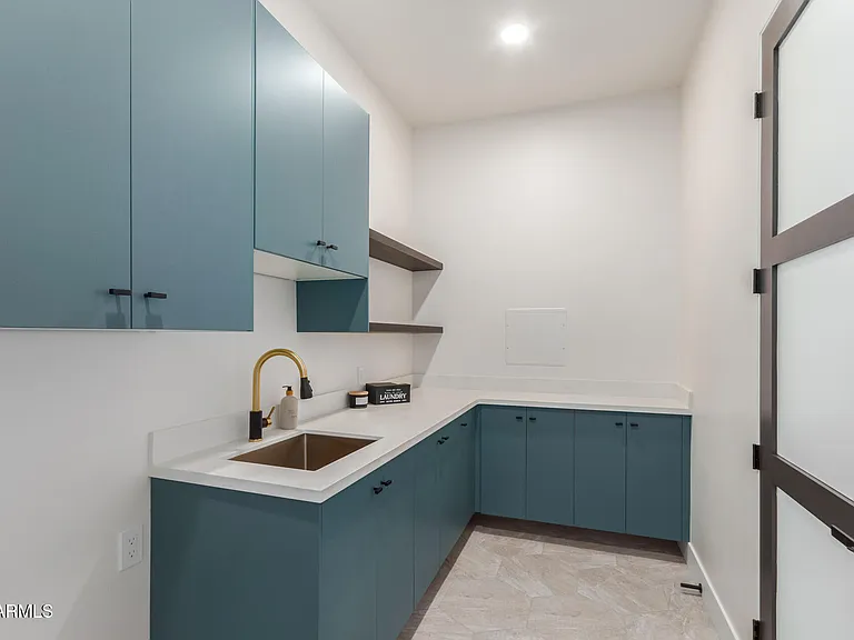 3014 E Avalon Dr — Photo 38