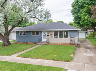 1006 W Frances St, Appleton, WI 54914