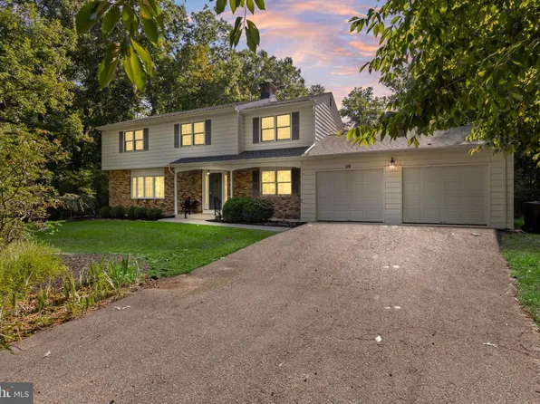 29 Maine Trl, Medford, NJ 08055