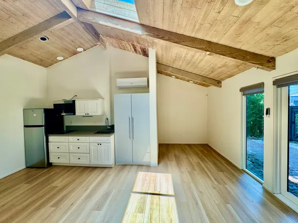 11120A Hartsook St #11120A, North Hollywood, CA 91601