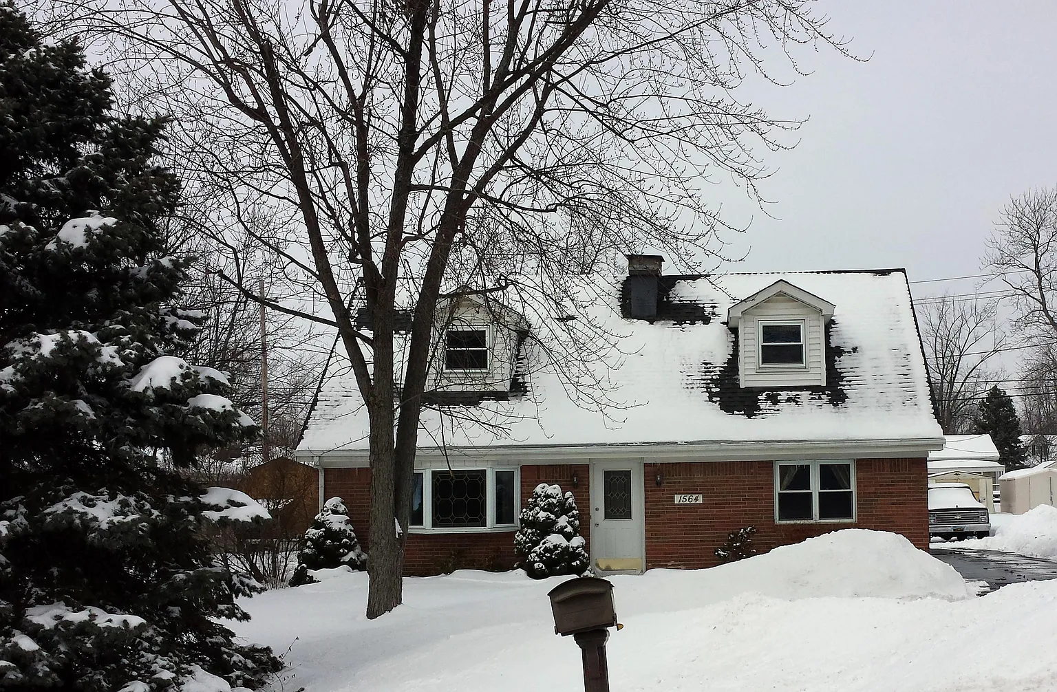 1564 S Clinton St photo 1