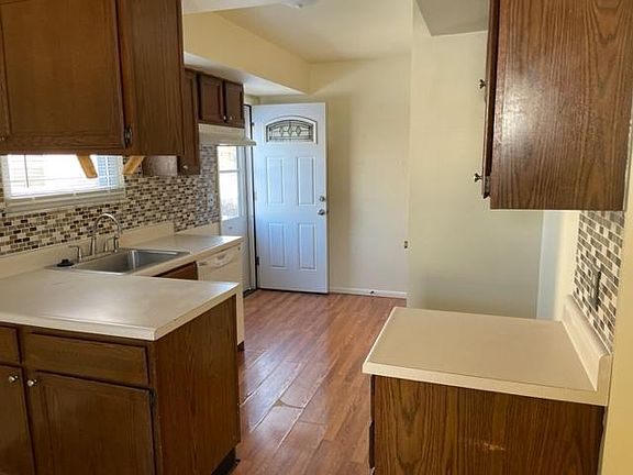3rd image of 28742 Starbright Blvd