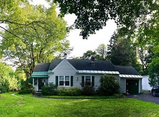 2 Wagner Rd, Saratoga Springs, NY 12866